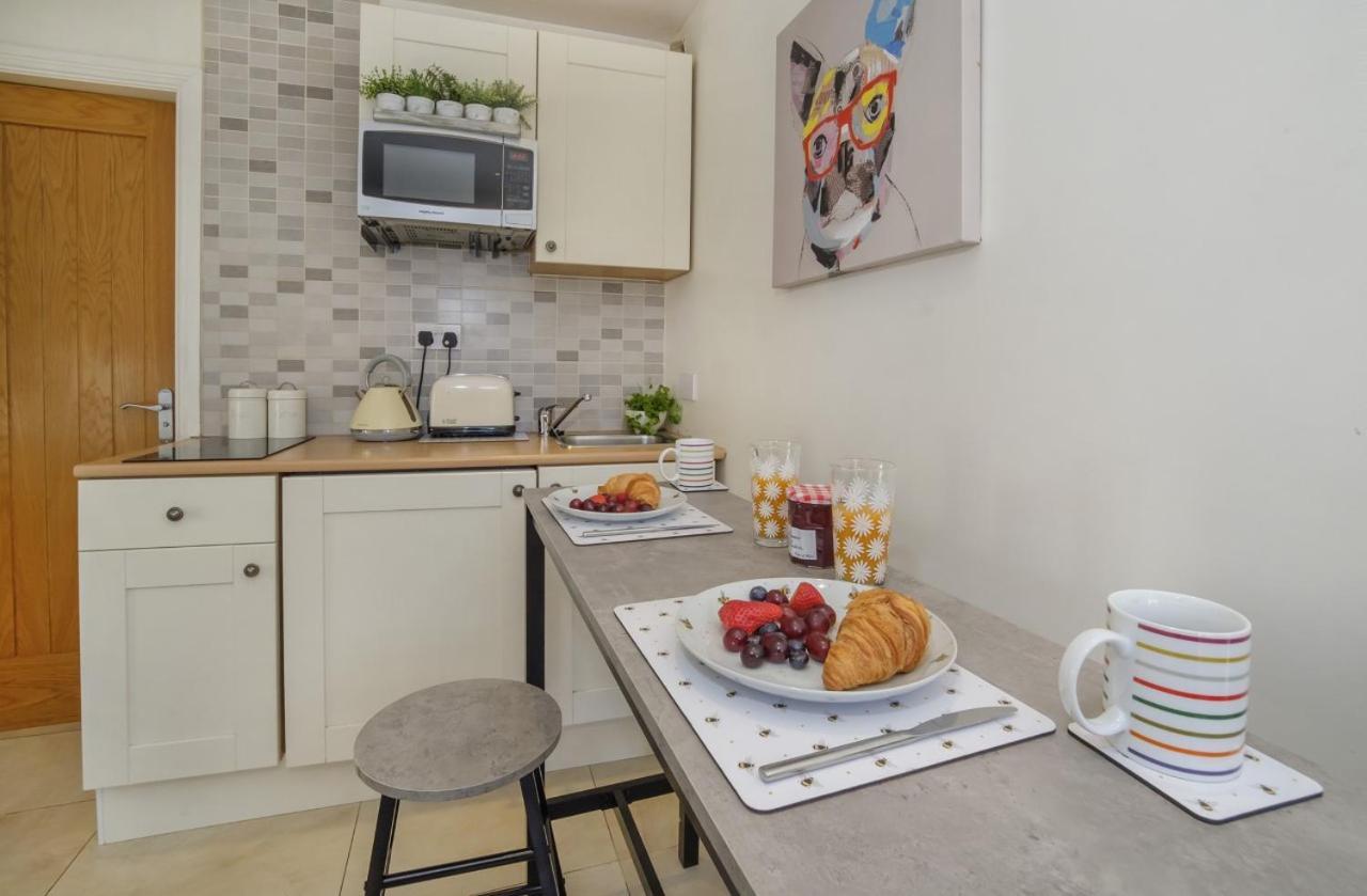 The Beehive Studio Apartamento York Exterior foto