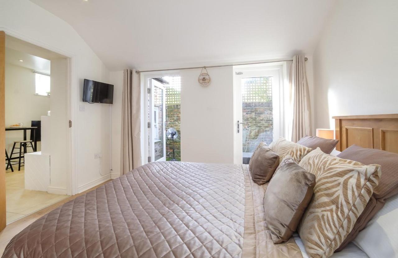 The Beehive Studio Apartamento York Exterior foto